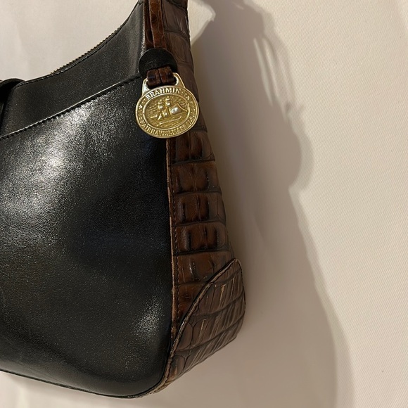 Brahmin Black Brown Leather One Strap Shoulder Bag Alligator Pattern Zip Top - Picture 4 of 9